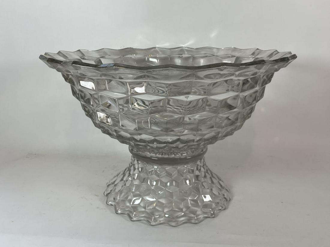 A LARGE AMERICAN FOSTORIA GLASS PUNCHBOWL WITH STAND (1 of 2)
