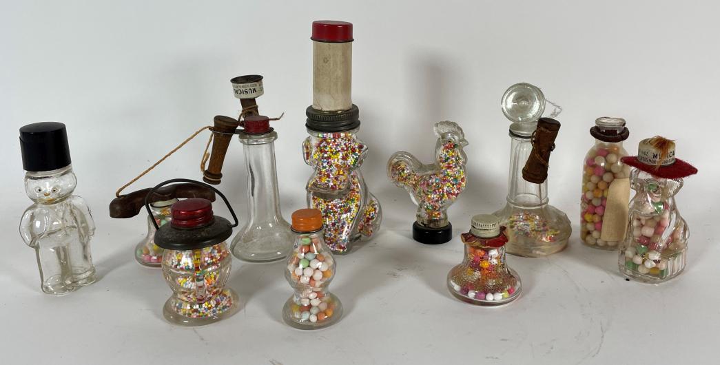 RARE EARLY GLASS CANDY CONTAINERS 4" AND SMALLER (1 of 4)