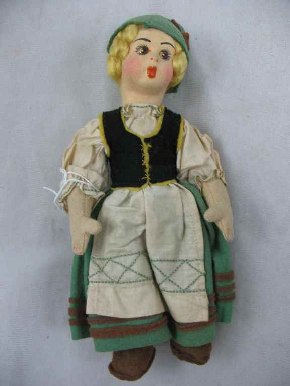 LENCI DOLL NO BOX 8.5": LENCI DOLL NO BOX 8.5"