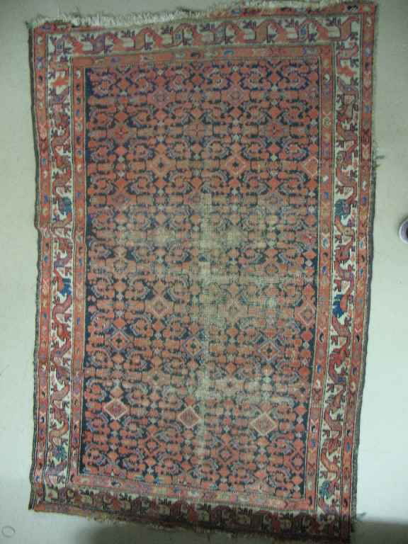 PERSIAN ANTIQUE CARPET 49"X75": PERSIAN ANTIQUE CARPET 49"X75"