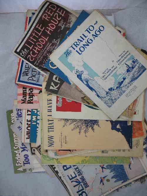 LOT OF SHEET MUSIC: LOT OF SHEET MUSIC