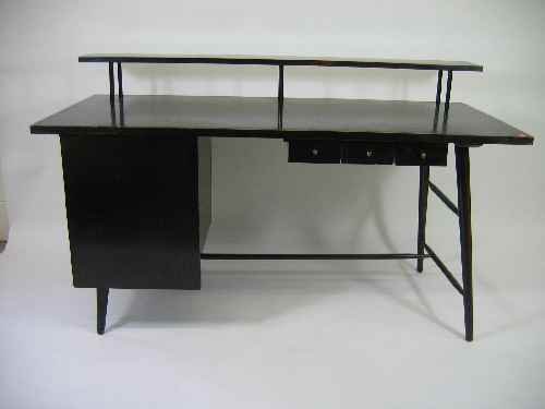 HERMAN MILLER DESK WITH CHAIR: HERMAN MILLER DESK WITH CHAIR