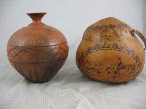 ARTIST SIGNED REDWARE POTTERY VASE AND ARTIST S: ARTIST SIGNED REDWARE POTTERY VASE AND ARTIST SIGNED DECORATIVE GOURD