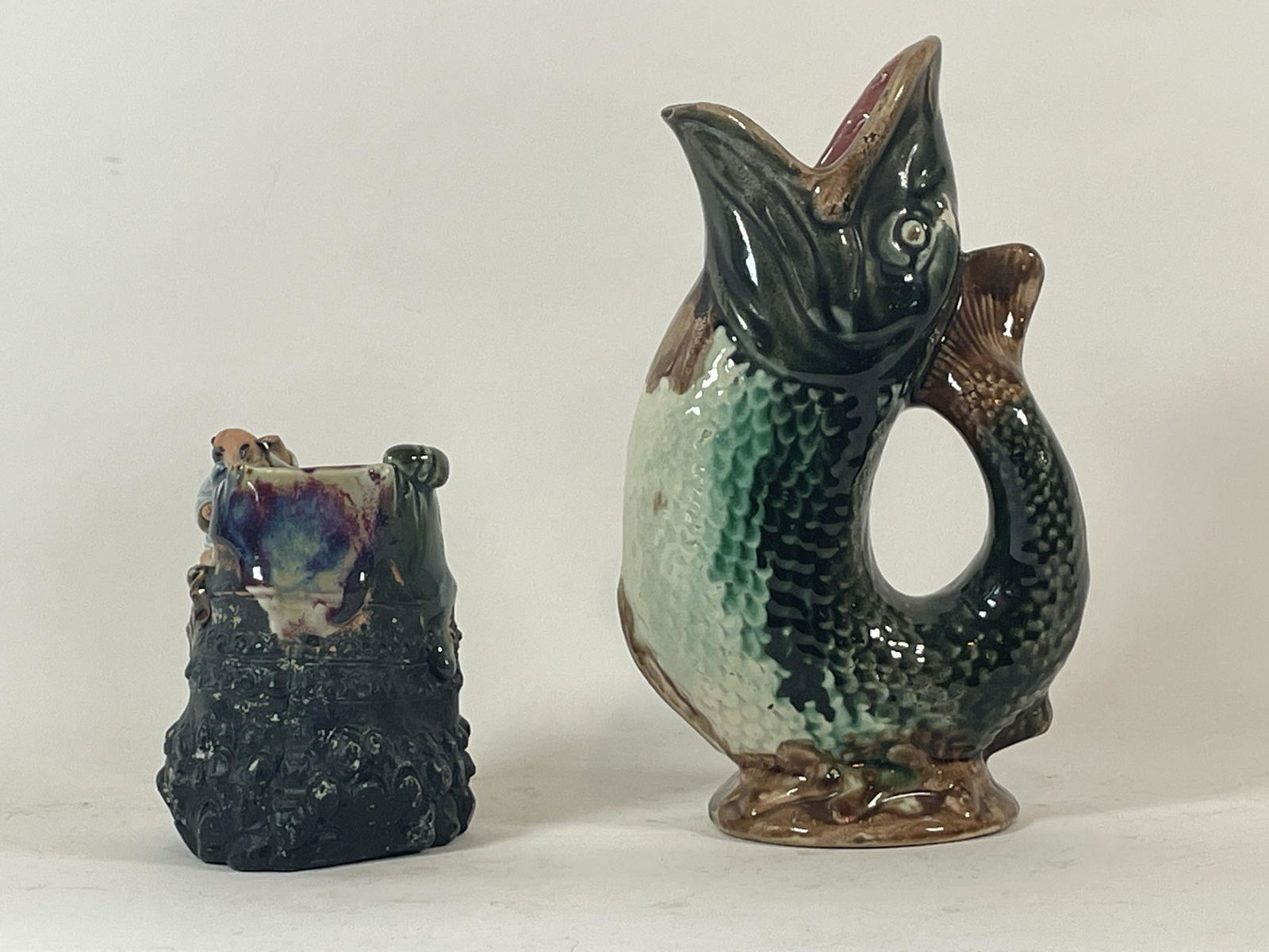 AN ANTIQUE MAJOLICA FISH PITCHER WITH A JAPANESE (1 of 10)