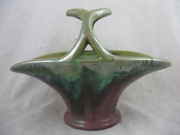 FULPER POTTERY BASKET FLAMBE 9" ACROSS 7"T SMAL: FULPER POTTERY BASKET FLAMBE 9" ACROSS 7"T SMALL FLECK AT BASE