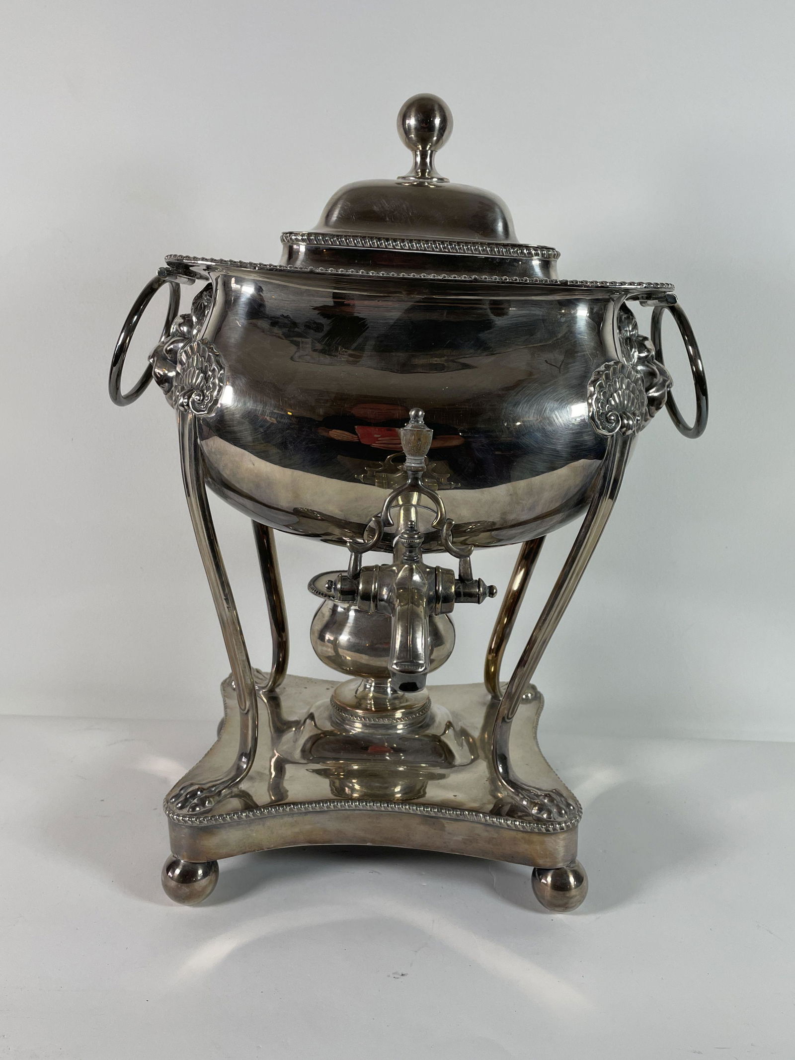 A LARGE 19TH CENTURY SHEFFIELD SILVERPLATE SAMOVAR, 17" (1 of 5)