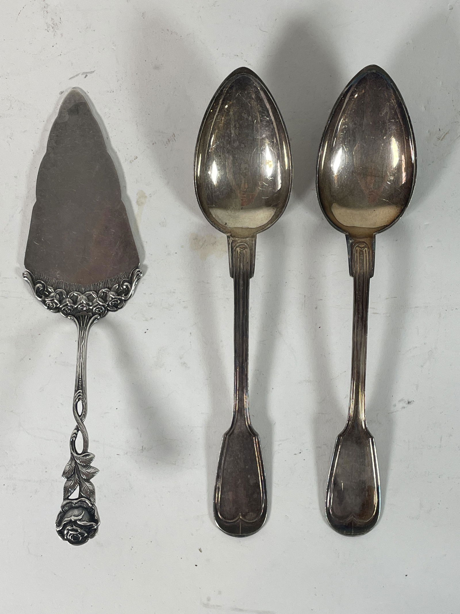 2 EISLER STERLING SILVER SERVING SPOONS AND A 700 (1 of 6)