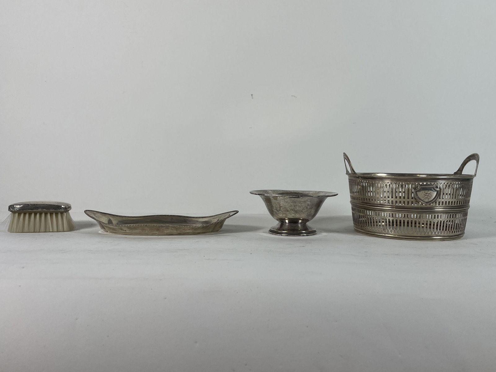 A STERLING SILVER RETICULATED BASKET (NO INSERT) AND 3 (1 of 10)