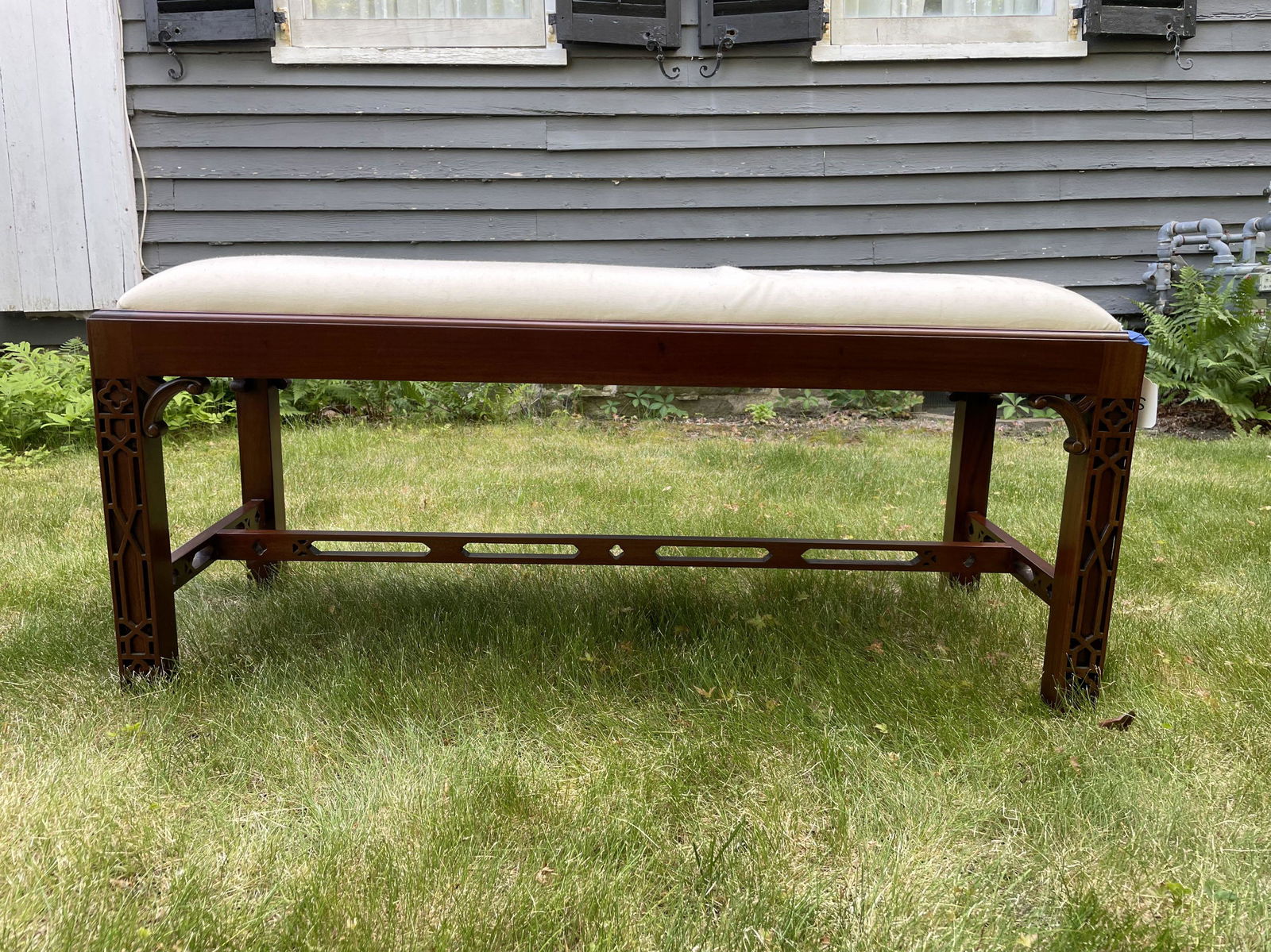 CARVED CHIPPENDALE MAHOGANY BENCH, 42" X 16" X 17". (1 of 5)