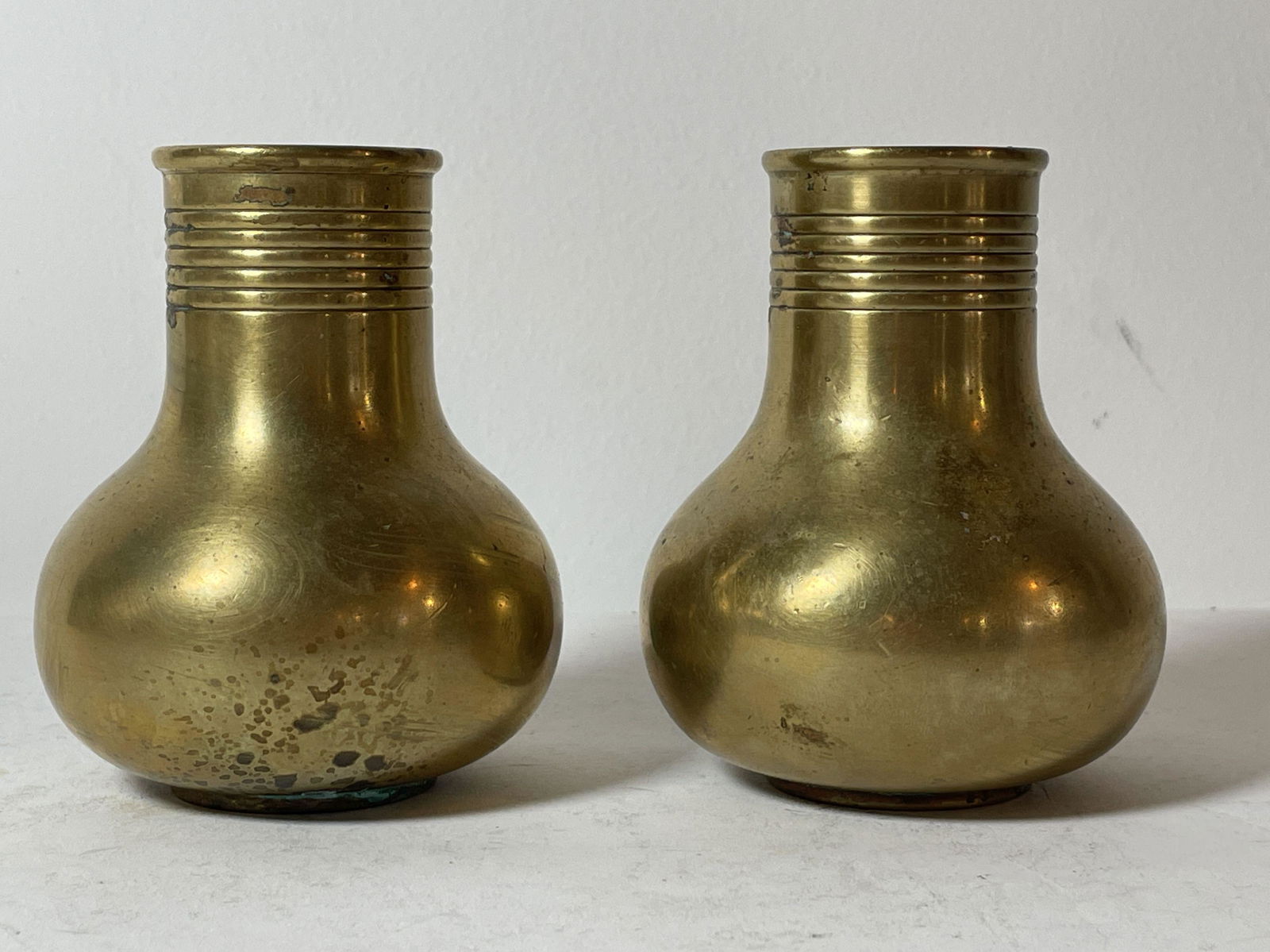 A PAIR OF 4" SIGNED CHINESE BRONZE VASES, 4 1/4" X 2" (1 of 6)