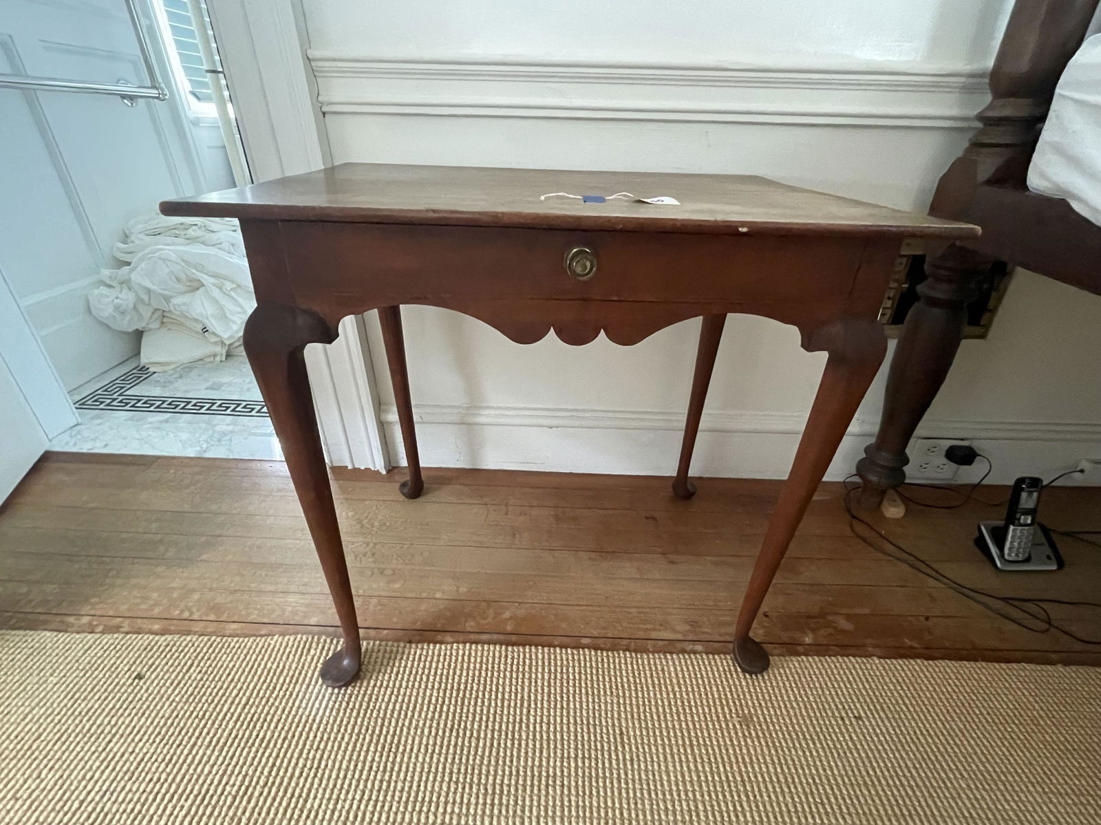 A PADFOOT QUEEN ANNE STAND, 27.5" X 20" X 26". PROPERTY (1 of 5)