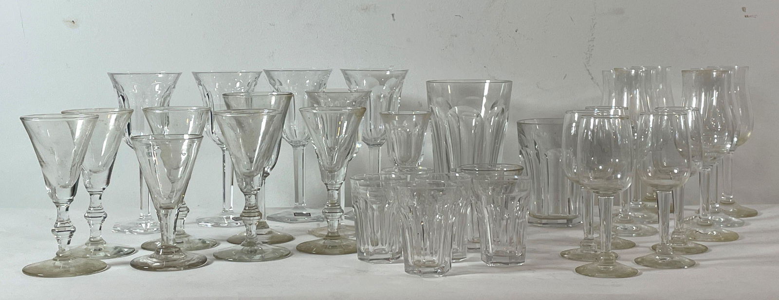 A GROUPING OF GLASSWARE INCLUDING BACCARAT . PROPERTY (1 of 7)