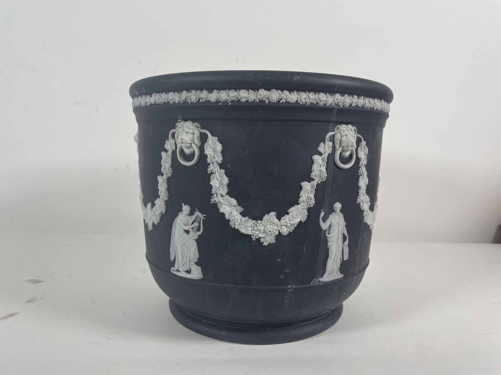 A LARGE BLACK AND WHITE JASPERWARE WEDGEWOOD PLANTER. (1 of 5)