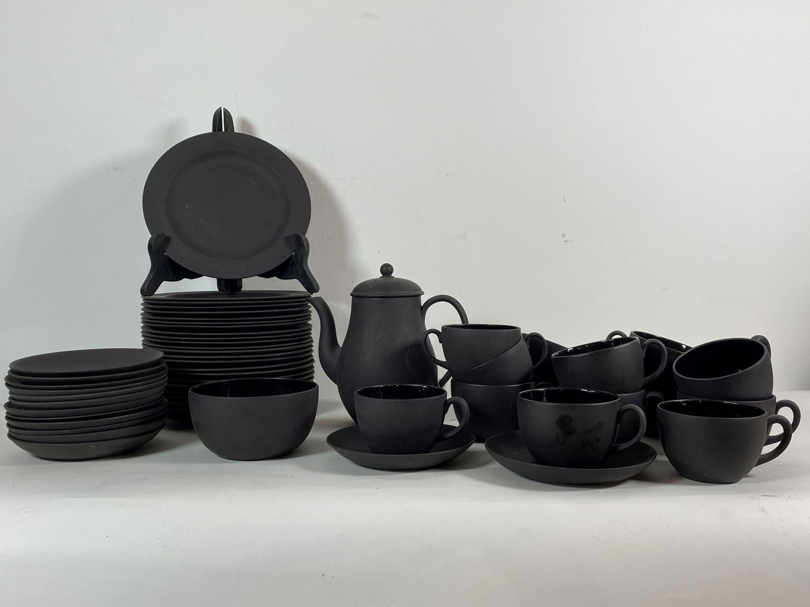 A LUNCHEON SERVICE FOR 12+ WEDGEWOOD BLACK BASALT, 8.5" (1 of 4)