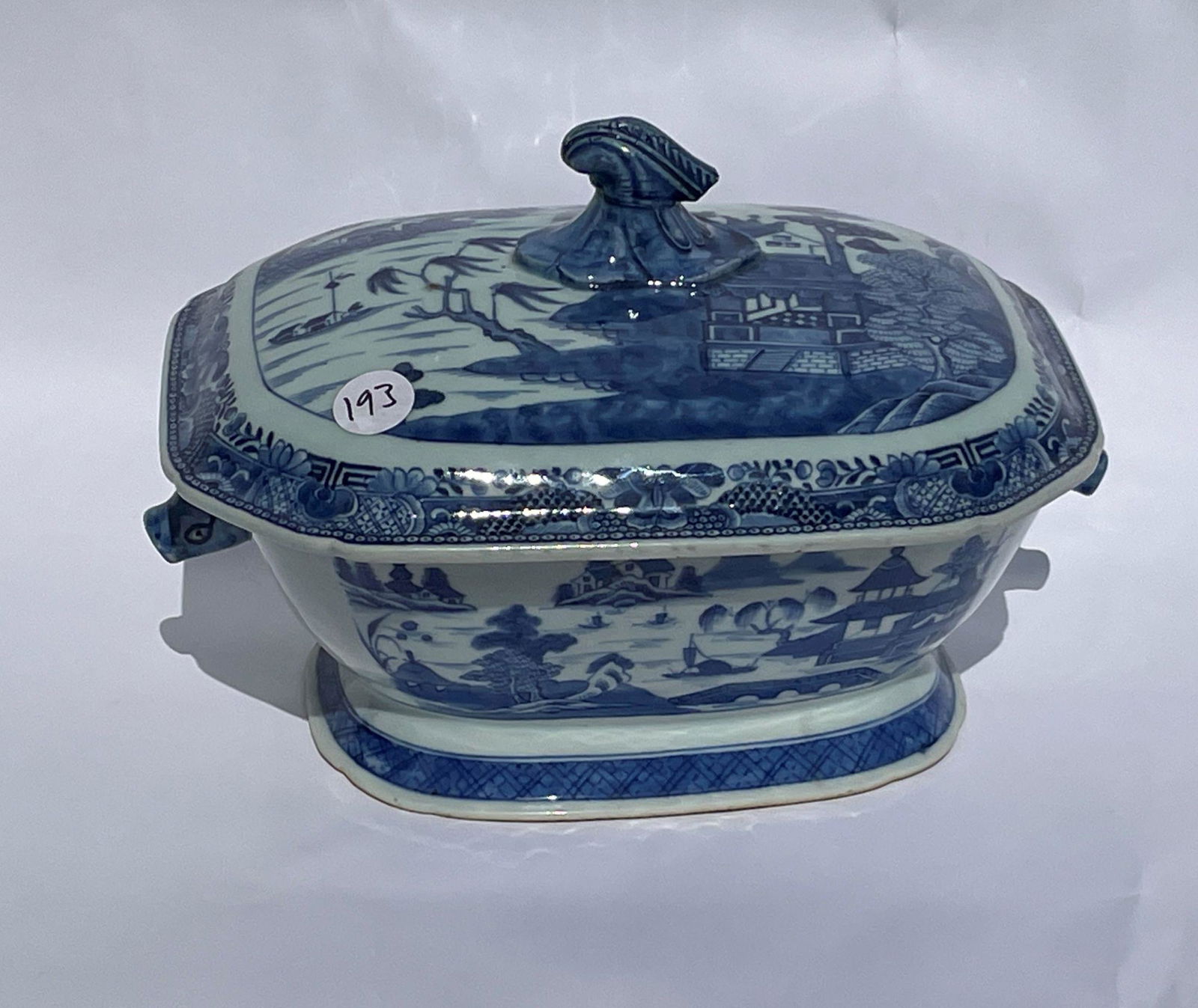 CANTON CHINESE EXPORT COVERED BEEFSTEAK TUREEN, 9" X (1 of 5)