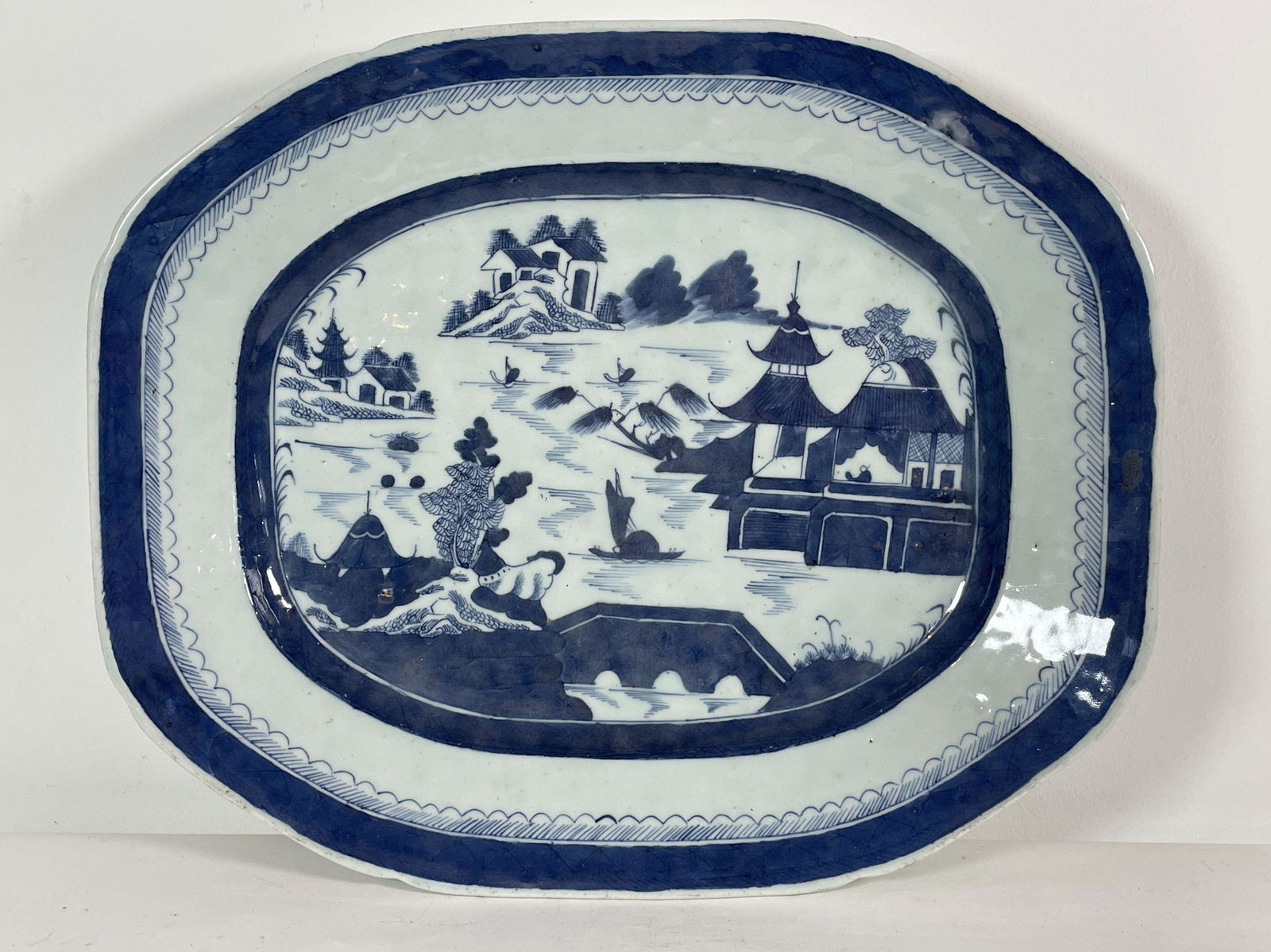 CANTON CHINESE EXPORT PLATTER, 14" X 17". PROPERTY OF A (1 of 4)