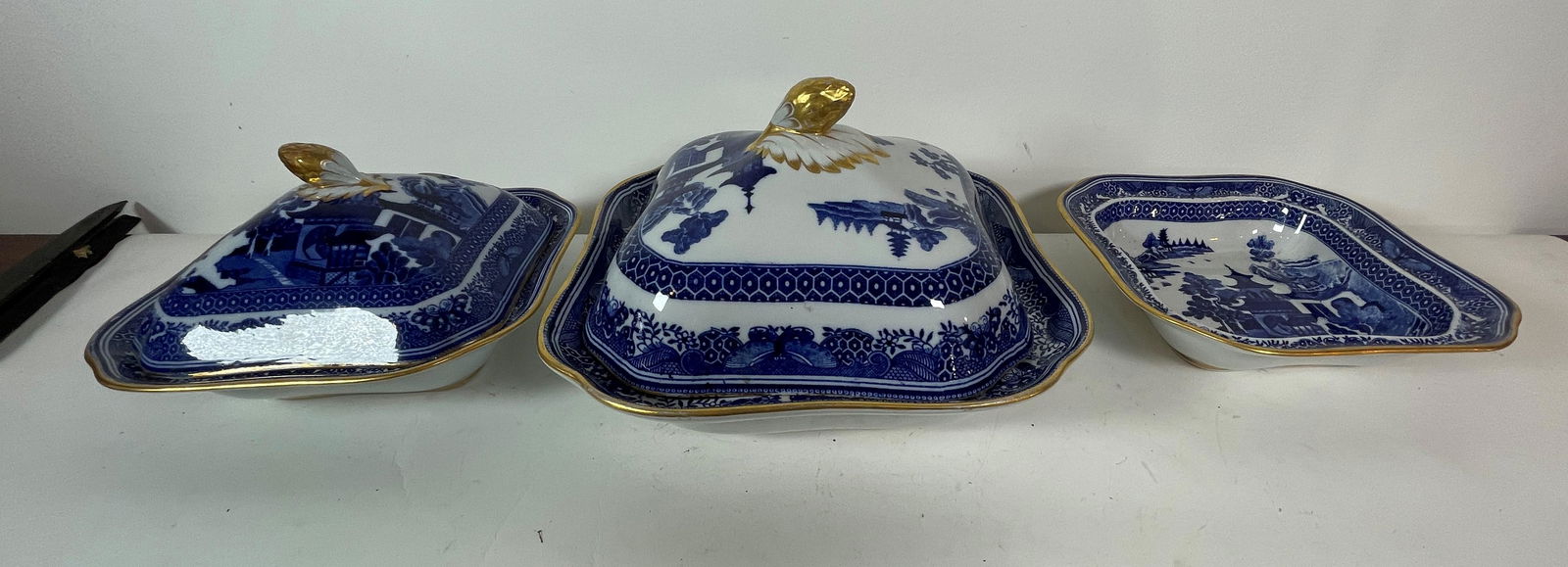 3 GOLD RIMMED COPELAND SPODE SERVING PIECES, 12" X 12" (1 of 3)