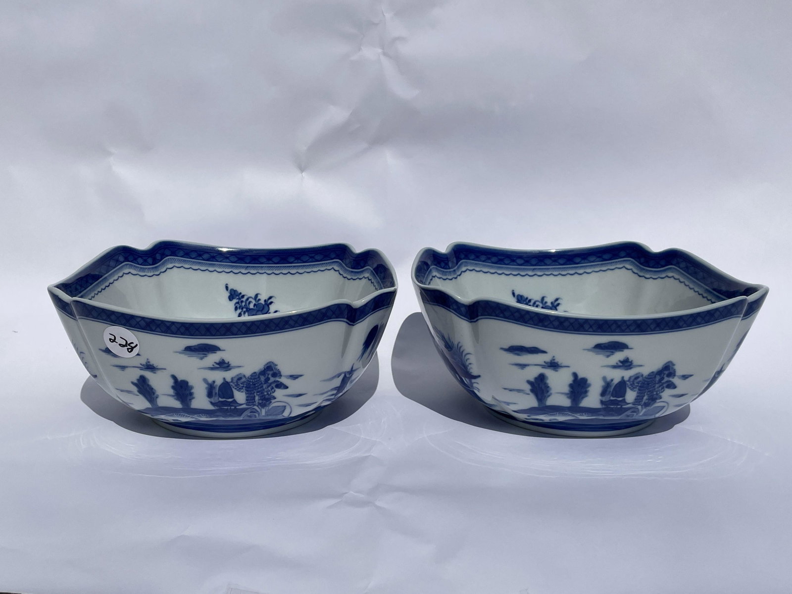 TWO LARGE MOTTAHEDEH CONSOLE BOWLS, 10.5" X 10.5" X 5".: TWO LARGE MOTTAHEDEH CONSOLE BOWLS, 10.5" X 10.5" X 5". PROPERTY OF A FINE SAG HARBOR ESTATE