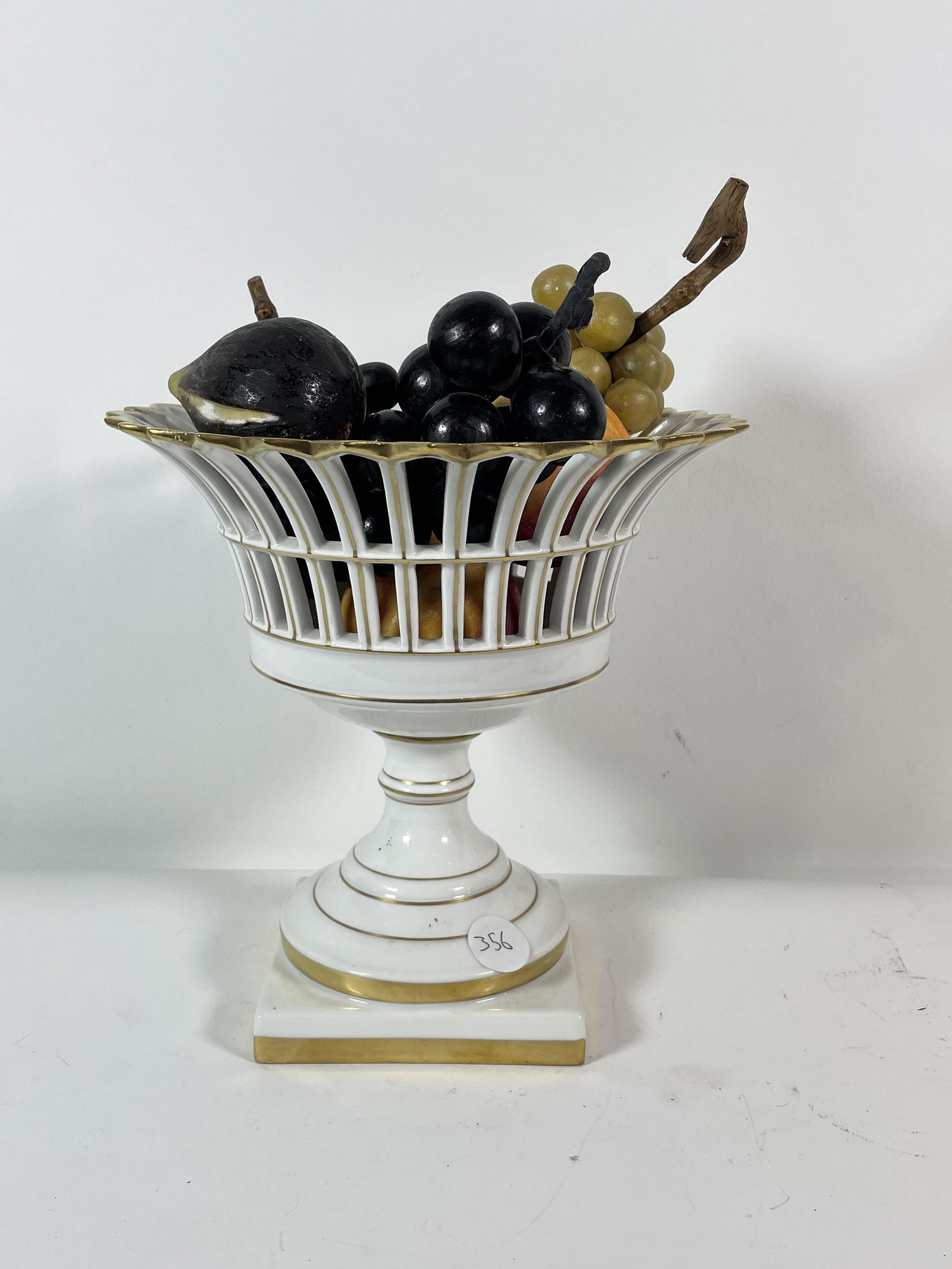 A  19TH  CENTURY GERMAN PORCELAIN RETICULATED BASKET (1 of 4)