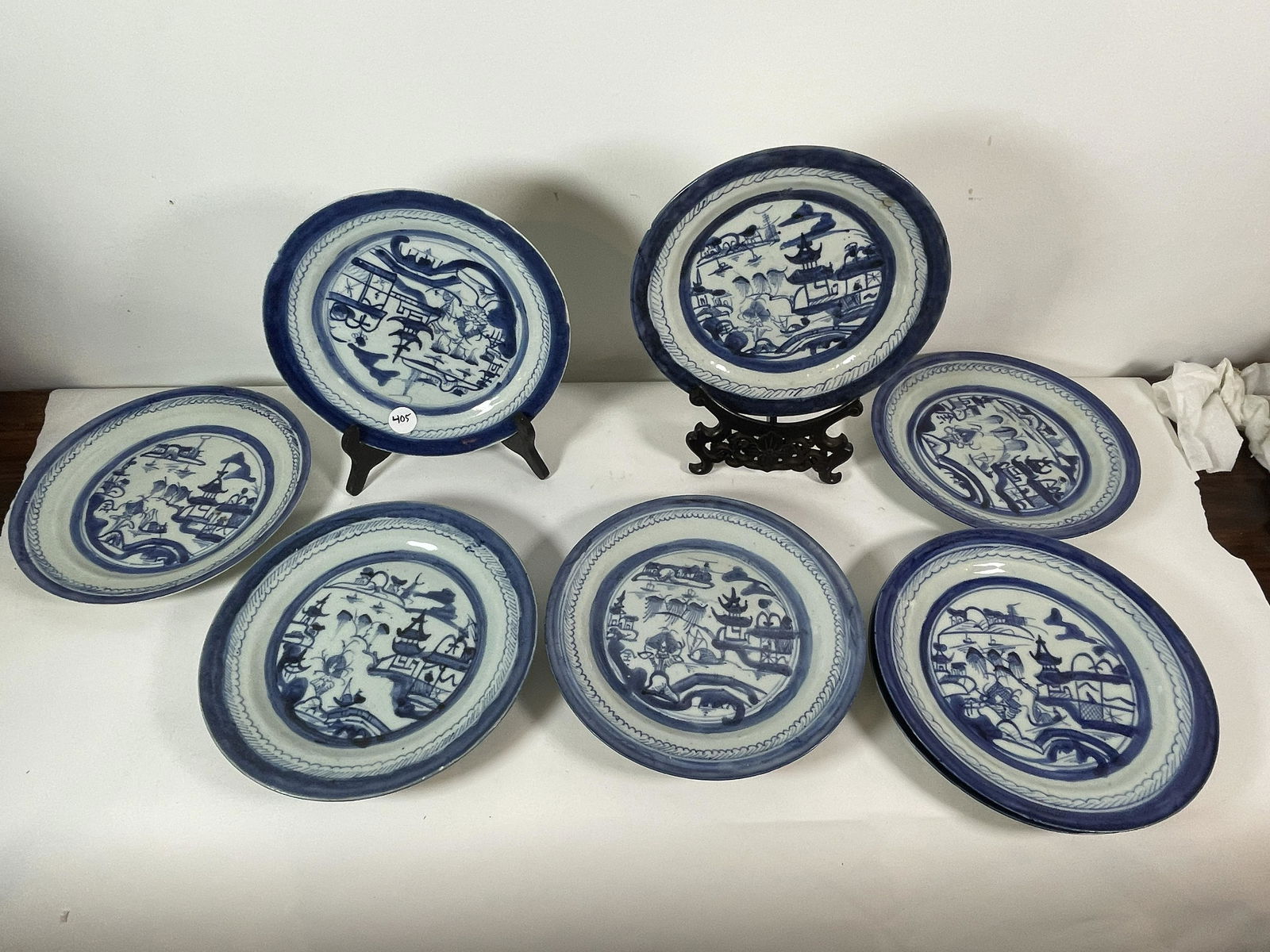 10 19TH CENTURY 10" CANTON PLATES. PROPERTY OF A FINE (1 of 8)