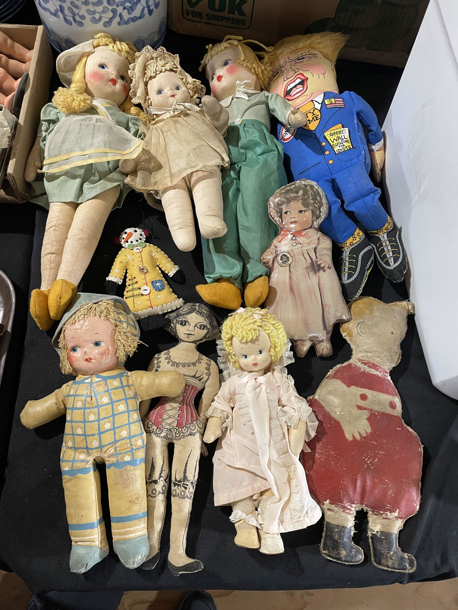LARGE VINTAGE DOLL LOT (1 of 4)