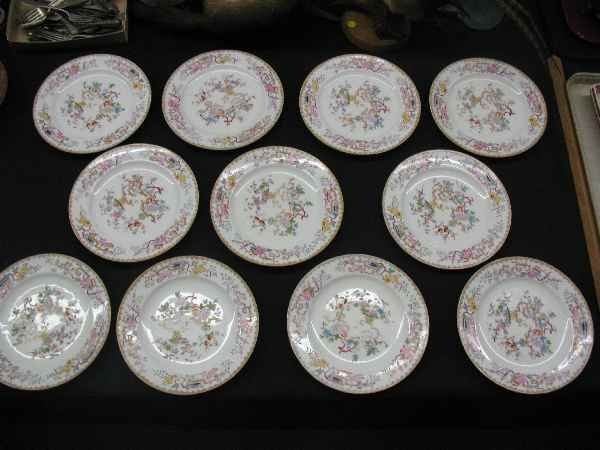 MINTON'S CHINA SERVICE: 11 DINNER PLATES, 10 SO: MINTON'S CHINA SERVICE: 11 DINNER PLATES, 10 SOUP BOWLS, 4 DEMITASSE CUPS, 9 CUSTARDS, 7 CUSTARD LINERS, 3 DEMITASSE SAUCERS, 4 COFFEE CUPS W/ LINERS, 7 ICE CREAM BOWLS, 5 CEREAL BOWLS