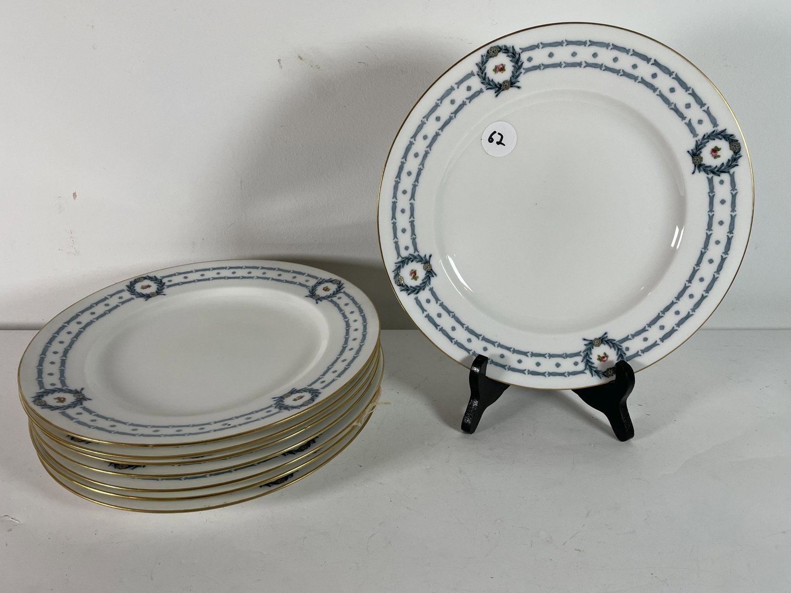 8 TIFFANY AND CO DINNER PLATES, 10.5": 8 TIFFANY AND CO DINNER PLATES, 10.5"