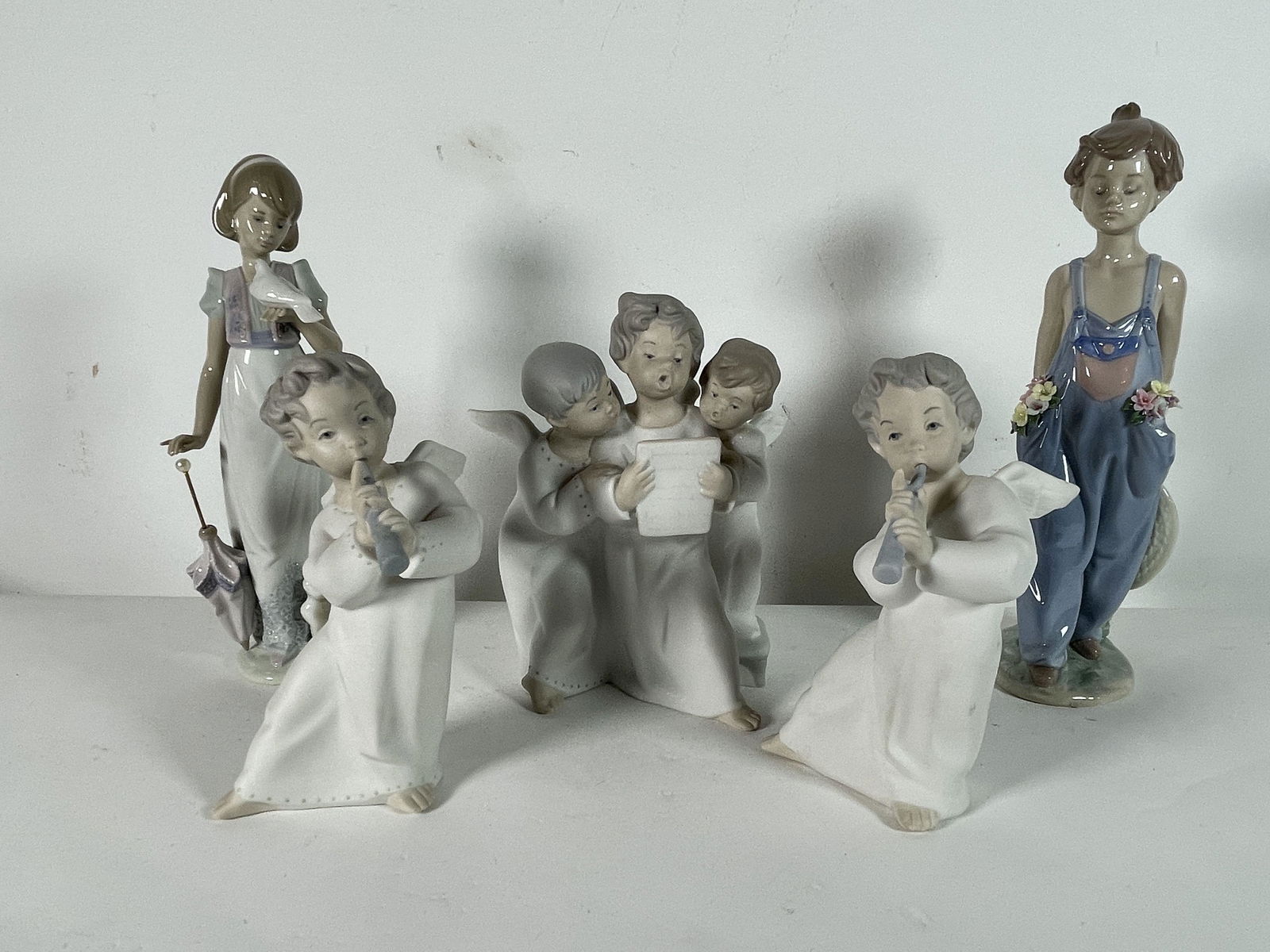 FIVE LLADRO FIGURINES, 9.5" AND SMALLER (1 of 6)