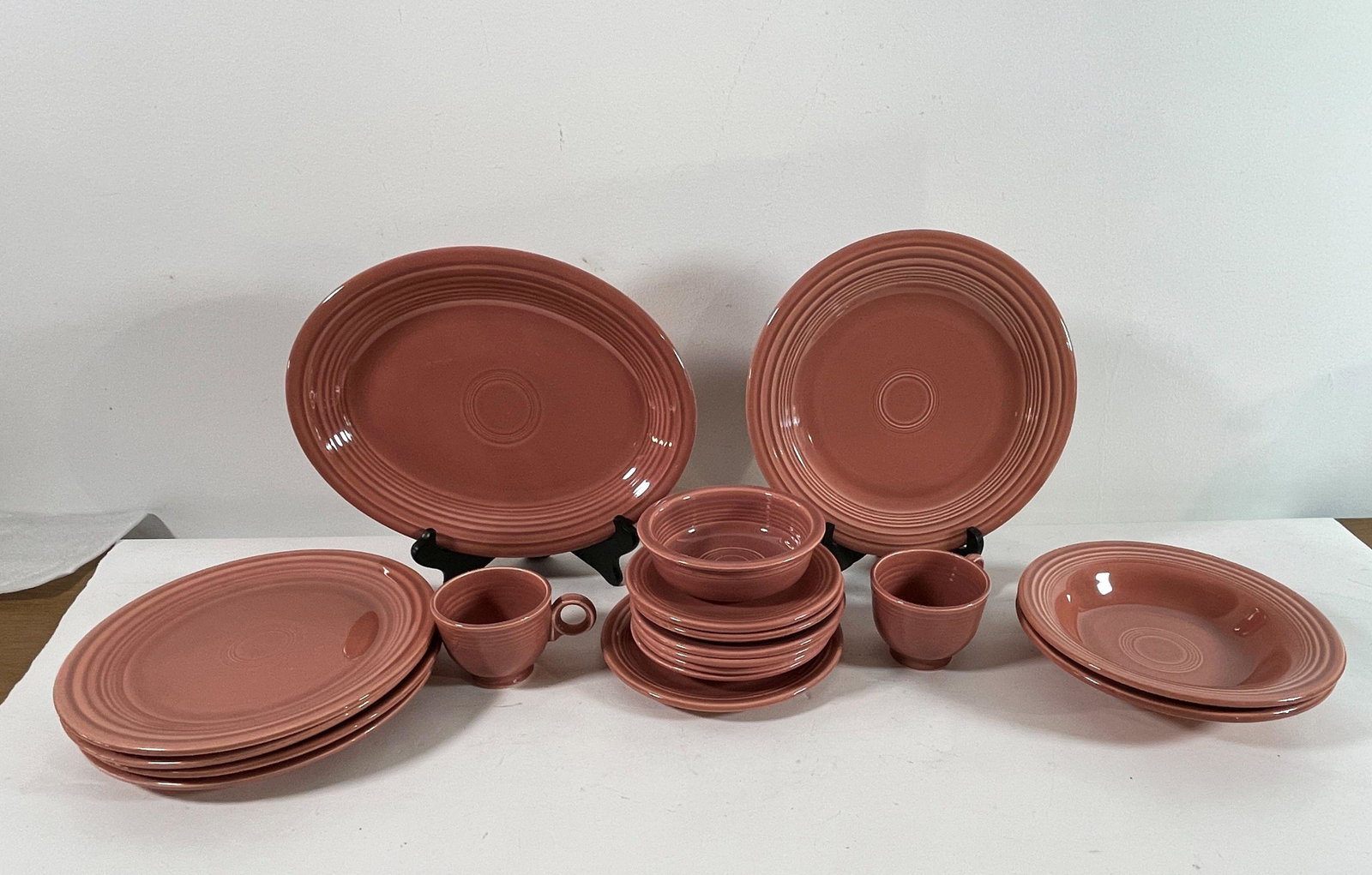 18 PIECES ROSE FIESTA: 18 PIECES ROSE FIESTA