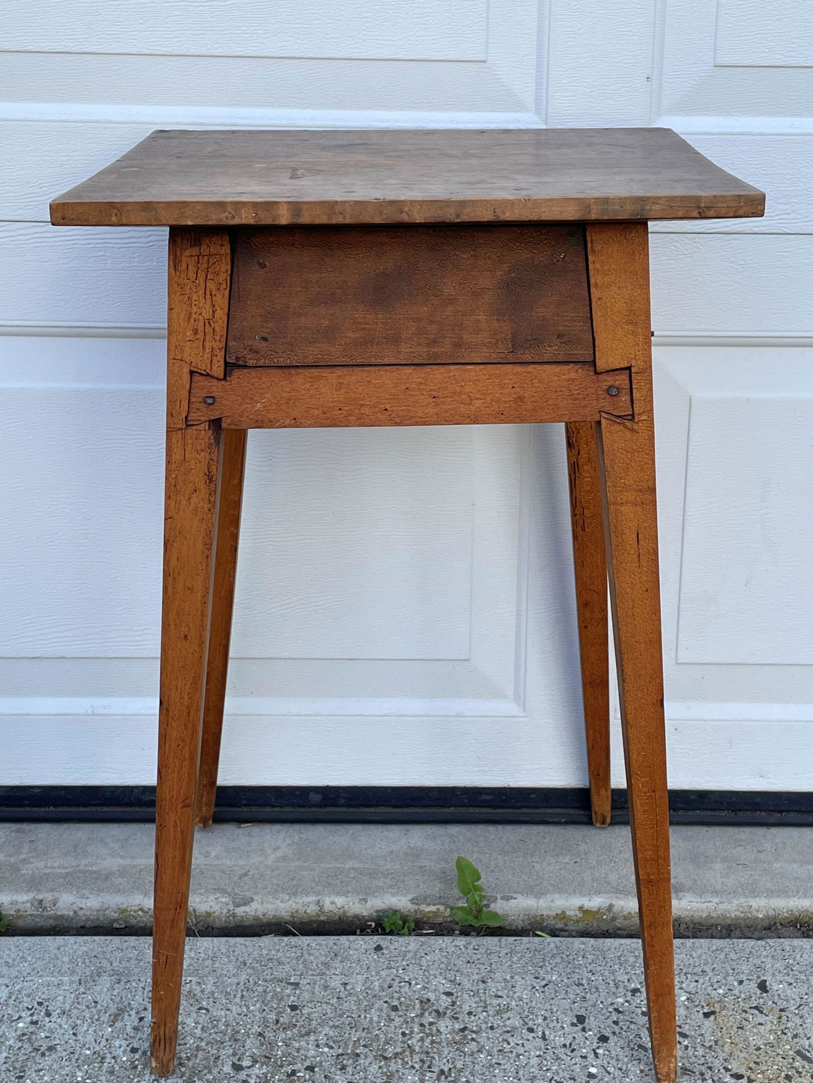 HEPPLEWHITE SIDE TABLE W/ SCRUB BIRDS EYE MAPLE. 16.5" X 16" X 24"T (1 of 6)