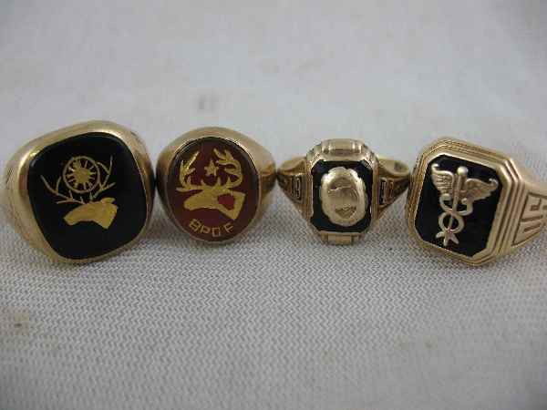 4 10K GOLD MENS RINGS: 4 10K GOLD MENS RINGS