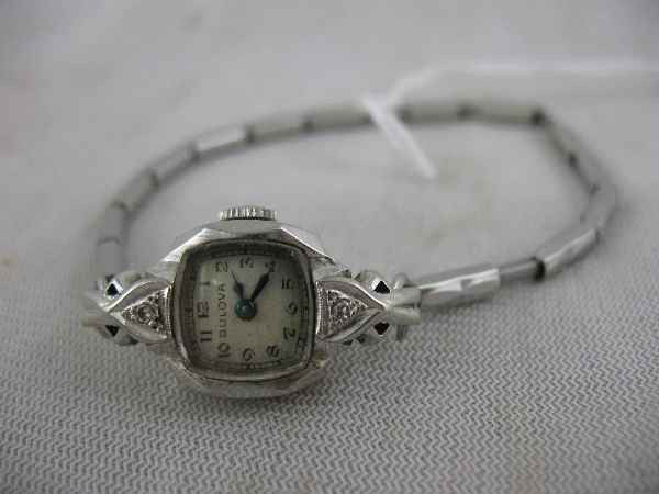 BULOVA 14K GOLD WOMENS WATCH: BULOVA 14K GOLD WOMENS WATCH