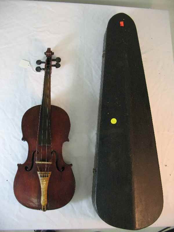 VIOLIN: VIOLIN MARKED "JOANNES BAPTIFTA ZAZOTI," W/O BOW