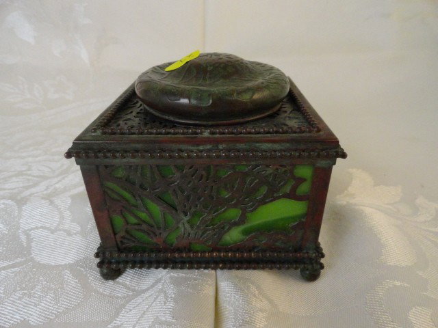 TIFFANY STUDIOS "GRAPEVINE" INKWELL & BLOTTE: TIFFANY STUDIOS "GRAPEVINE" INKWELL & BLOTTER ENDS