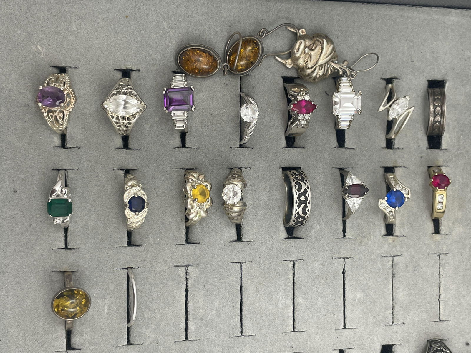 LOT OF 20+ MOSTLY STERLING SILVER RINGS, 72.8 GRAMS (1 of 8)