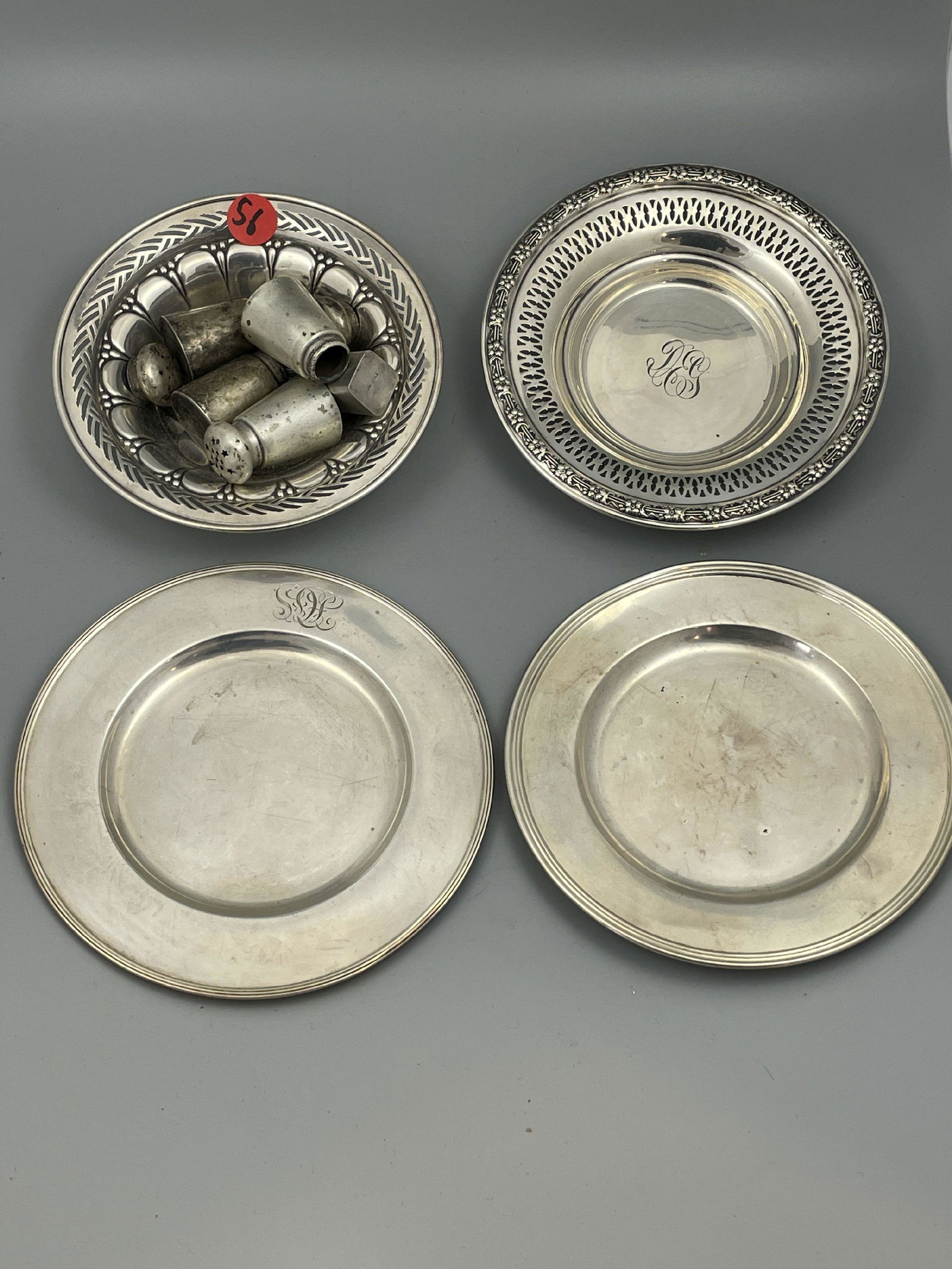 STERLING SILVER BREAD TRAYS, DISHES, AND SALT AND PEPPER SHAKERS. 409 GRAMS (1 of 5)