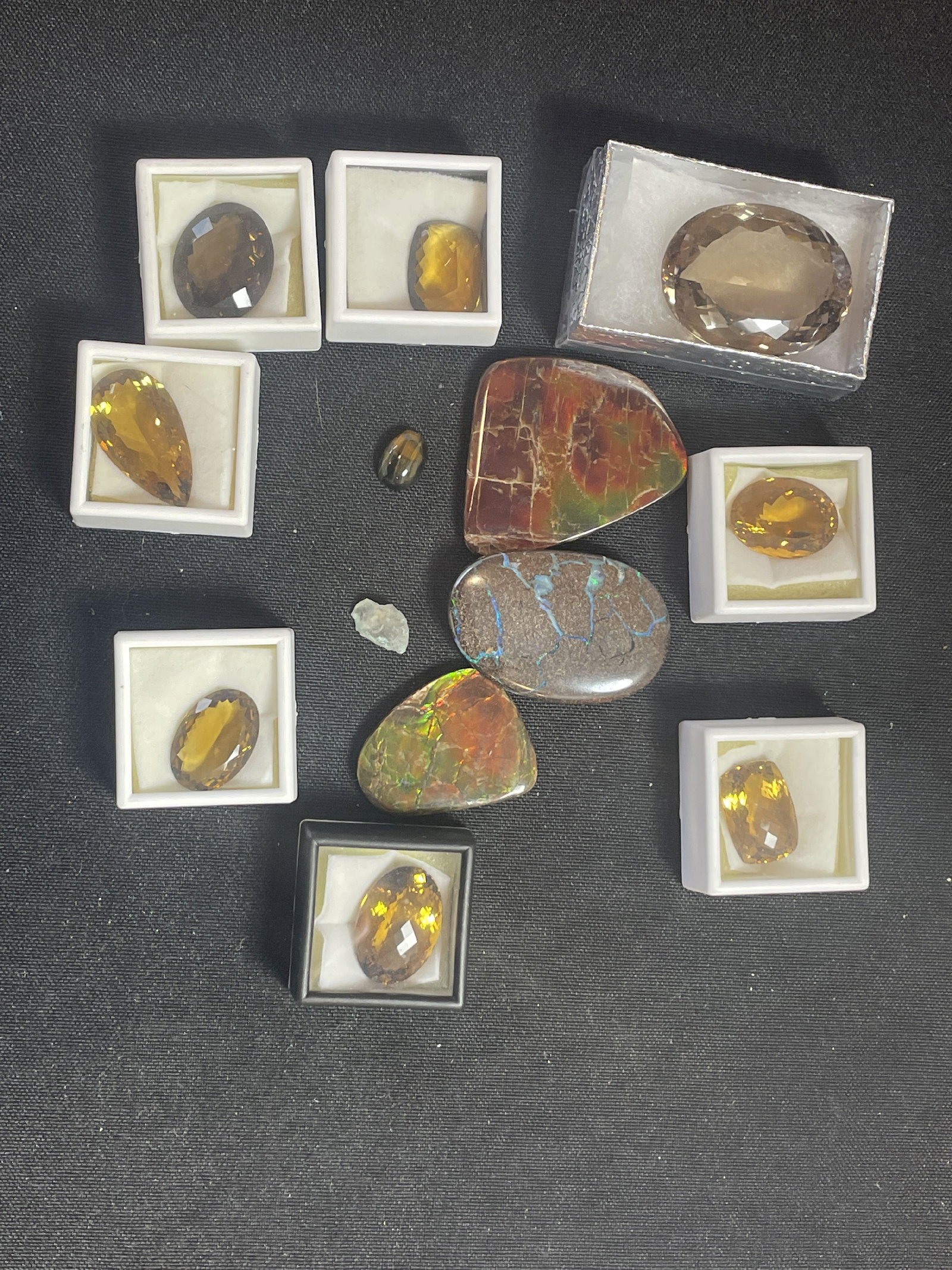 SMOKEY QUARTZ AND OPALIZED ROCKS: SMOKEY QUARTZ AND OPALIZED ROCKS