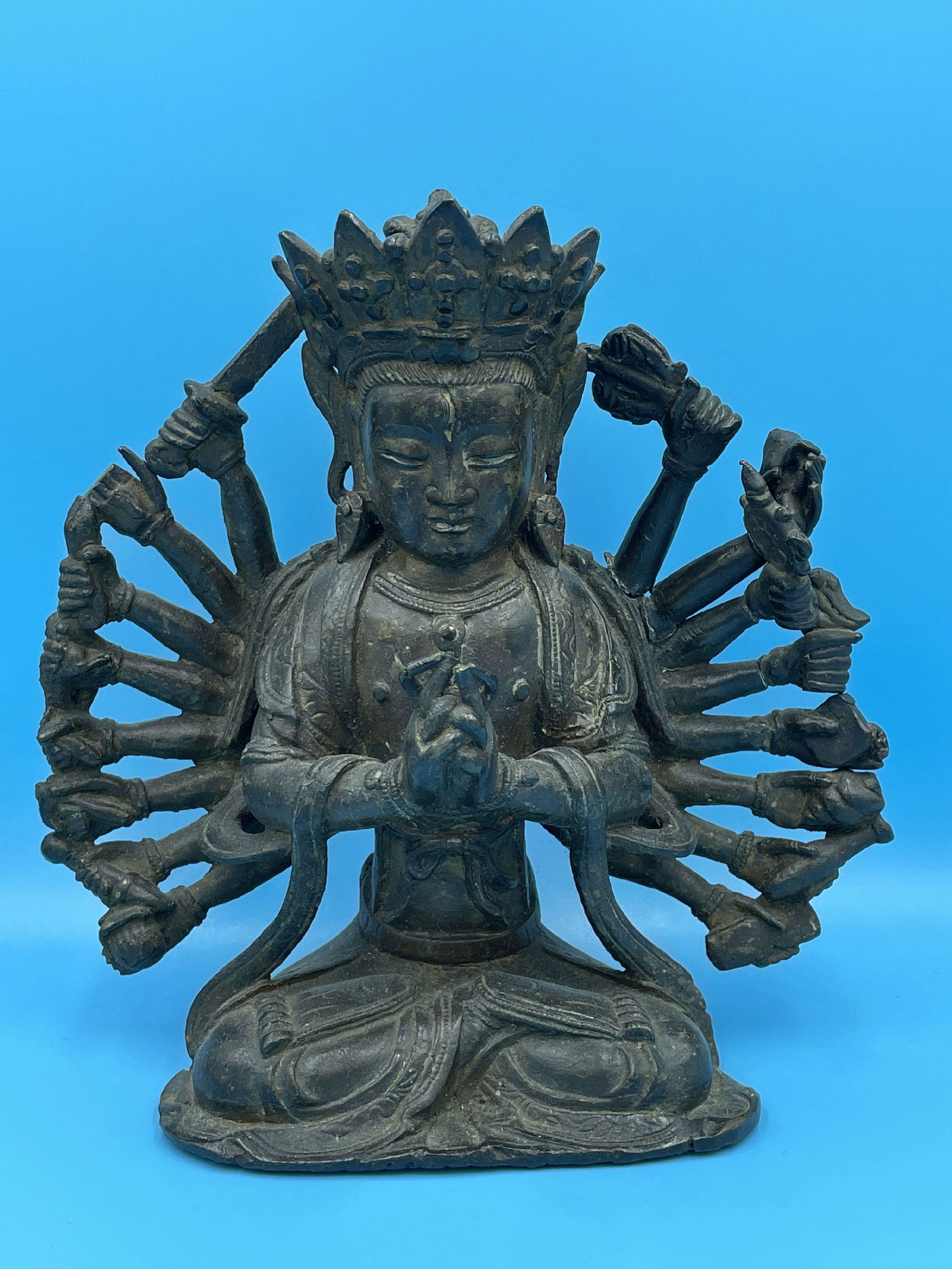 ANTIQUE CHINESE BRONZE (1 of 12)