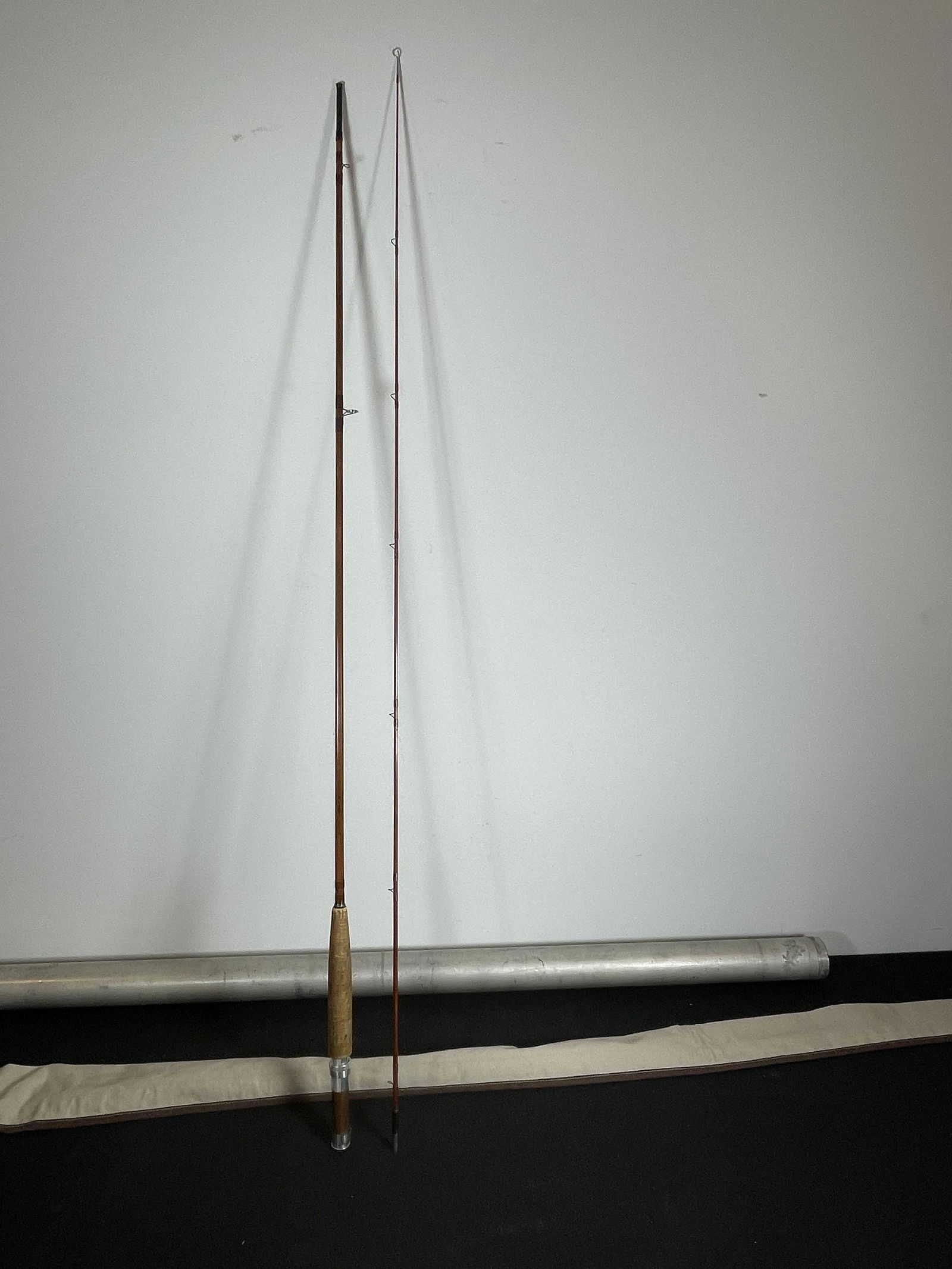 ORVIS IMPREGNATED "BATTENSKILL" BAMBOO FLY ROD (1 of 4)