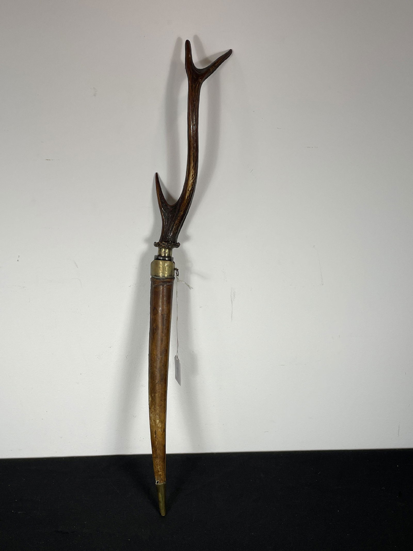 AUSTRIAN STAG HANDLE HUNTING KNIFE (1 of 4)