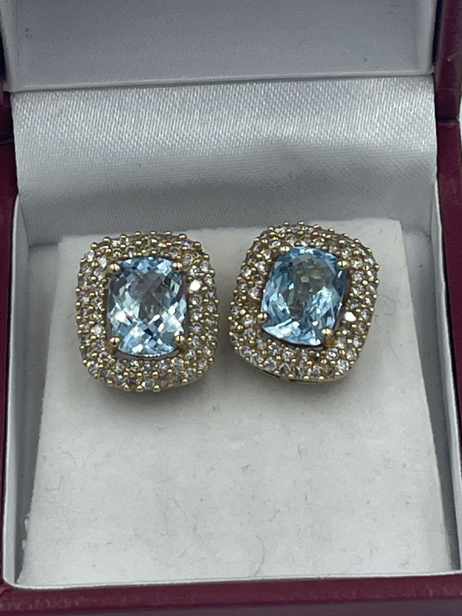 A PAIR OF 10K GOLD EARRINGS WITH PALE BLUE STONES AND DIAMONDS, 5.1 GRAMS (1 of 2)