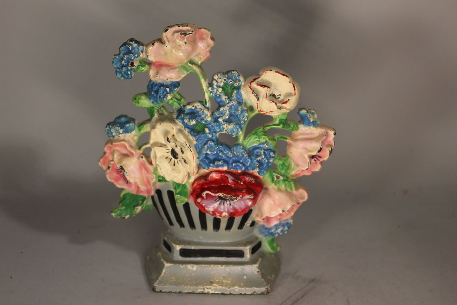 HUBLEY #265 CAST IRON DOORSTOP FLOWER BASKET, ORIGINAL PAINT, 7 1/2" TALL (1 of 3)
