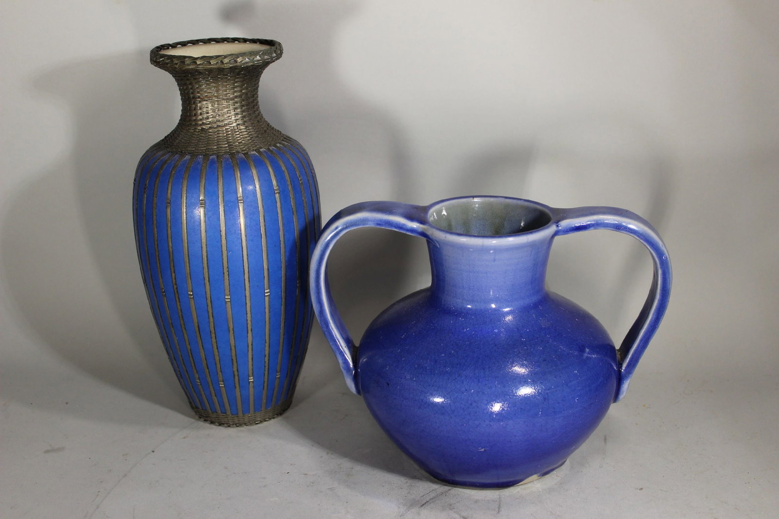 LOT TWO ANTIQUE JAPANESE CERAMIC VASES, ONE ARTIST SIGNED, BOTH IN BLUE GLAZE, ONE HAVING BAMBOO (1 of 6)
