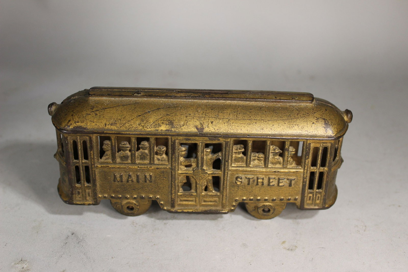 ANTIQUE MAIN STREET TROLLEY BANK ORIGINAL PAINT 7" x 3 1/4", VERY GOOD LIGHT WEAR. (1 of 3)