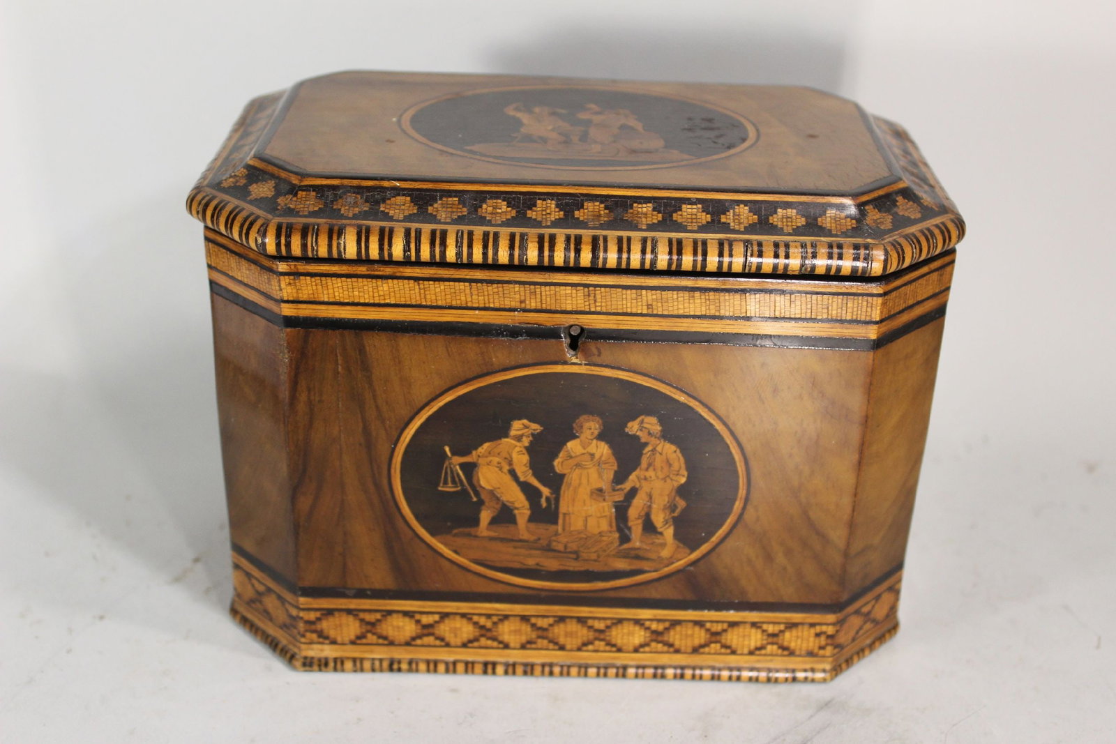 TUMBRIDGE WARE 19TH C. INLAID BOX HAVING FIGURES, OVERALL VERY GLLD CONDITION, MINOR LOSS, EXCELLENT (1 of 6)