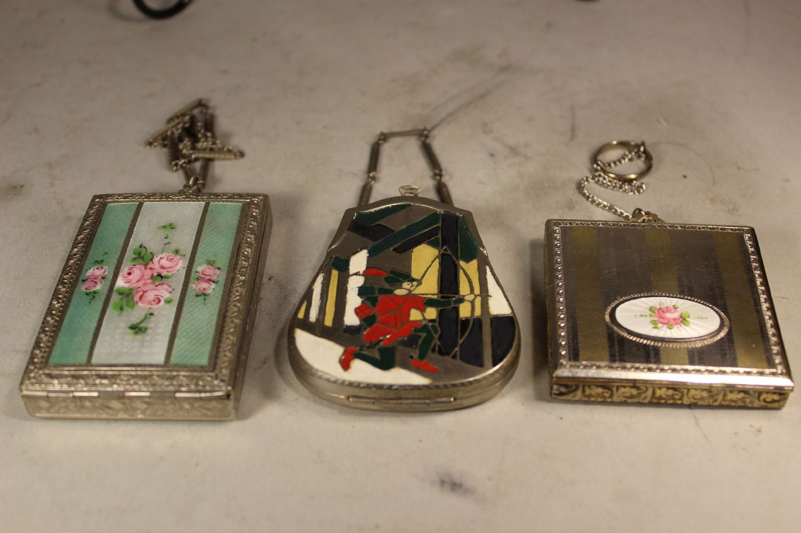 THREE ANTIQUE ENAMEL LAIDES COMPACTS, ART DECO PERIOD, LARGEST 3" x 2 1/8", LIGHT WEAR.0 (1 of 4)