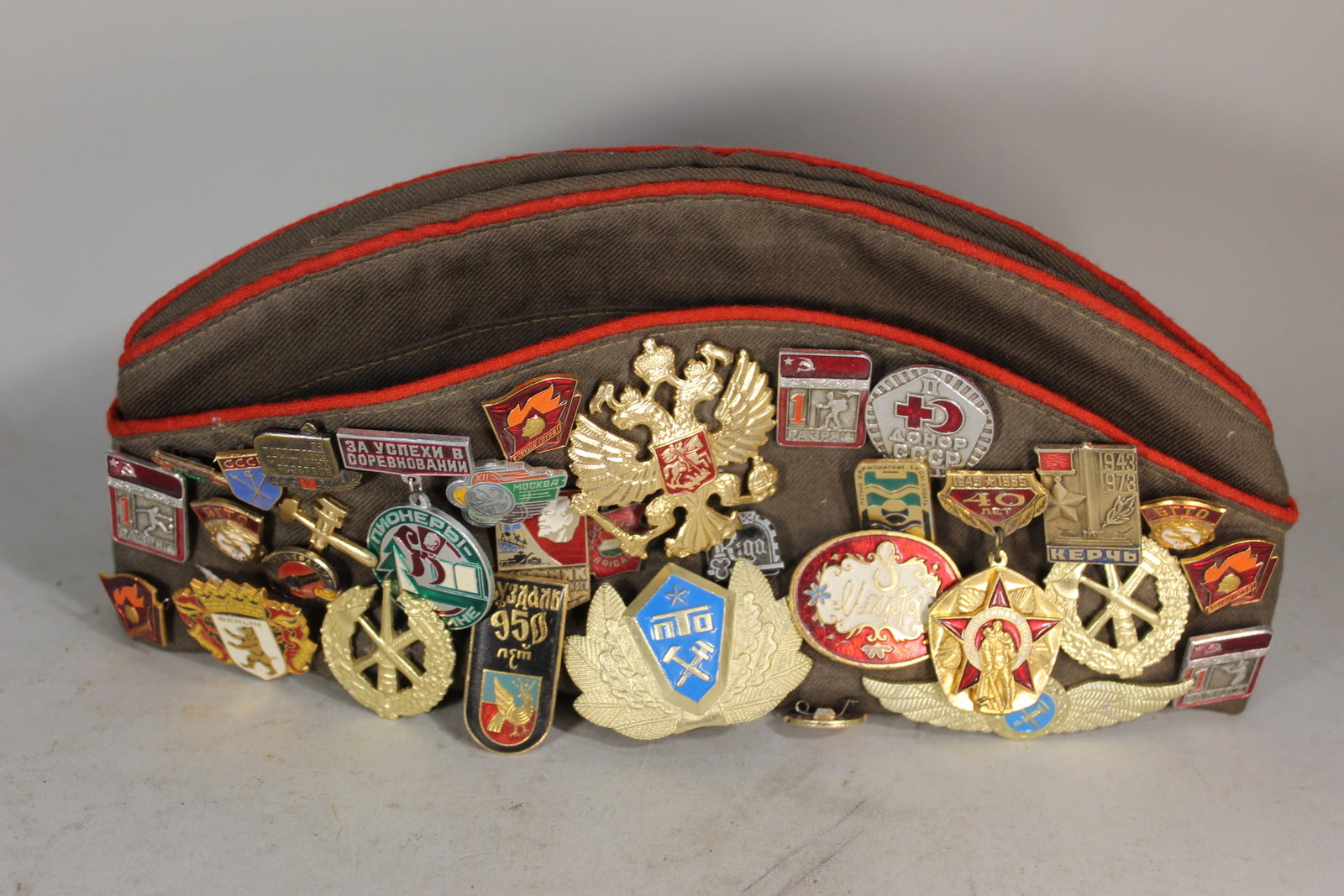 RUSSIAN WOOL HAT HAVING 33 BUTTONS AND 3 EMBROIDERED PATCHES, 10 1/2" x 5", VERY GOOD CONDITION. (1 of 5)