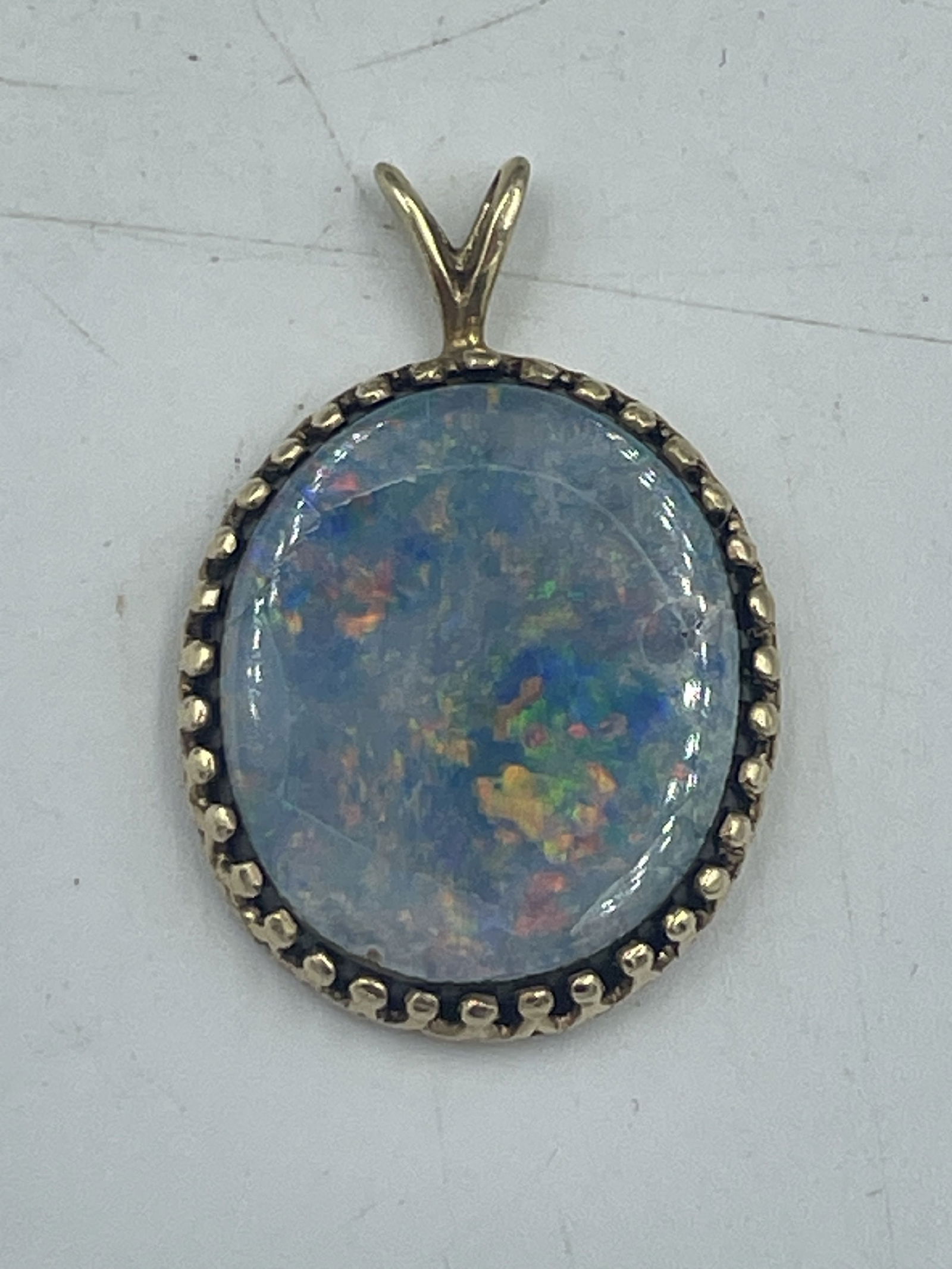 A 14K GOLD OPAL PENDANT NECKLACE, 3.43G (1 of 2)
