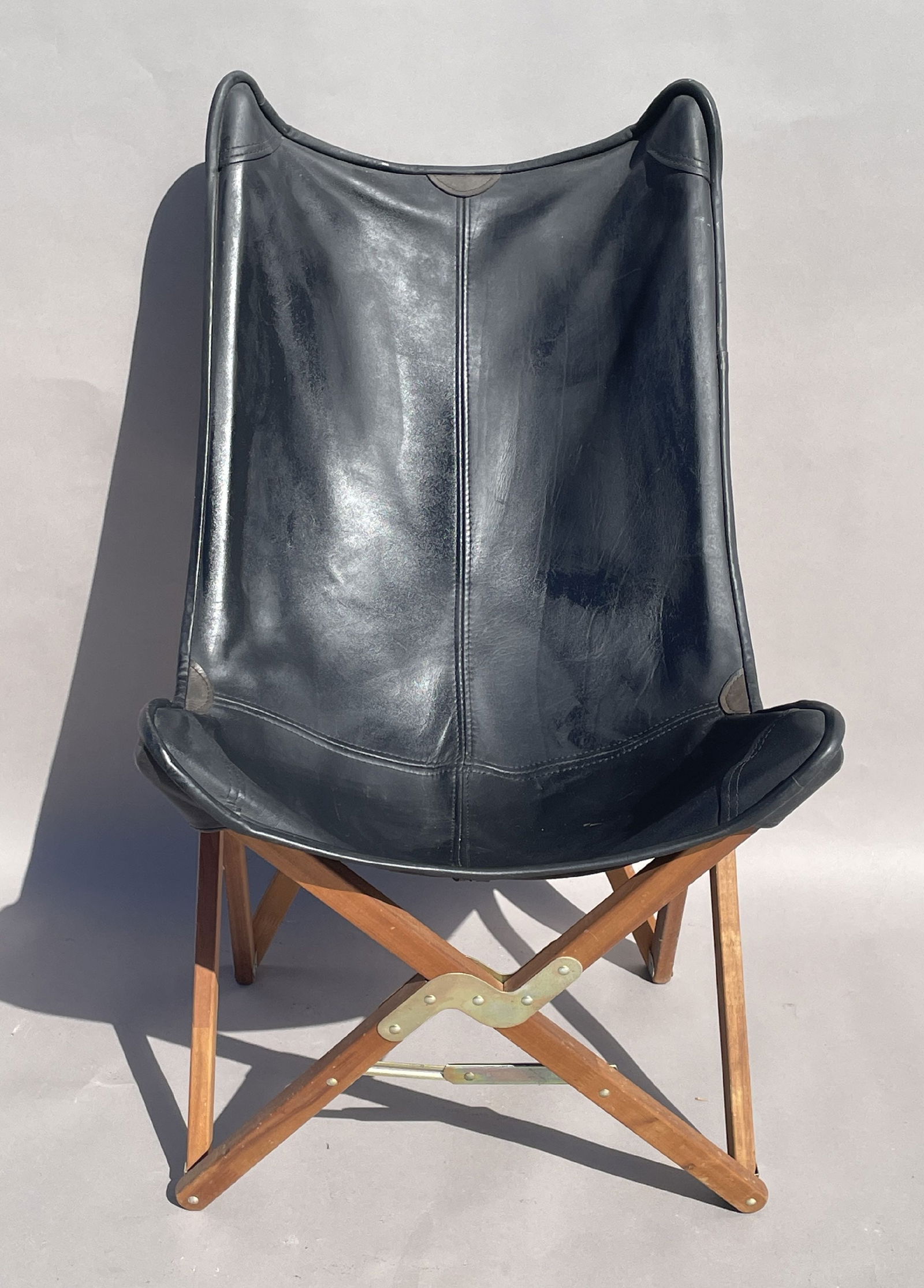 MIDCENTURY MODERN LEATHER COLLAPSIBLE SLING CHAIR (1 of 7)