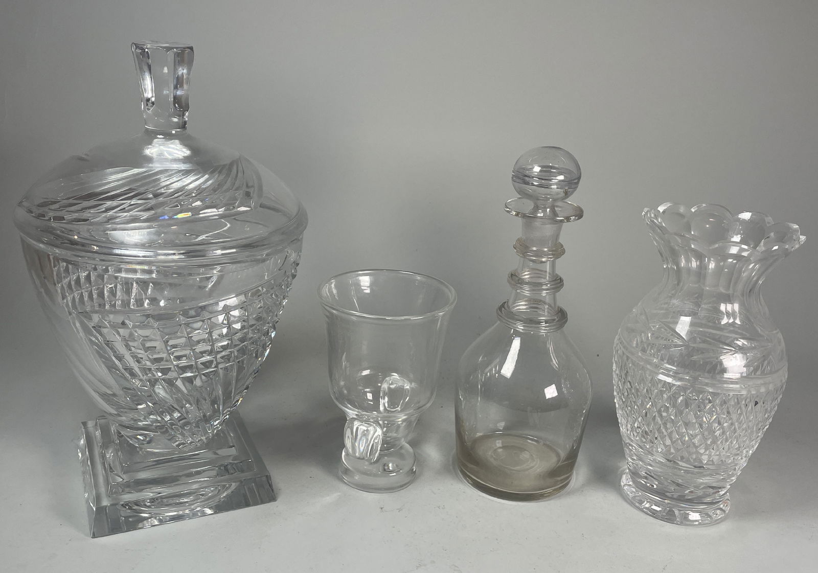 4 PIECES COLORLESS GLASS, STEUBEN, SANDWICH TYPE DECANTER AND CUT GLASS. 13" AND SMALLER (1 of 7)
